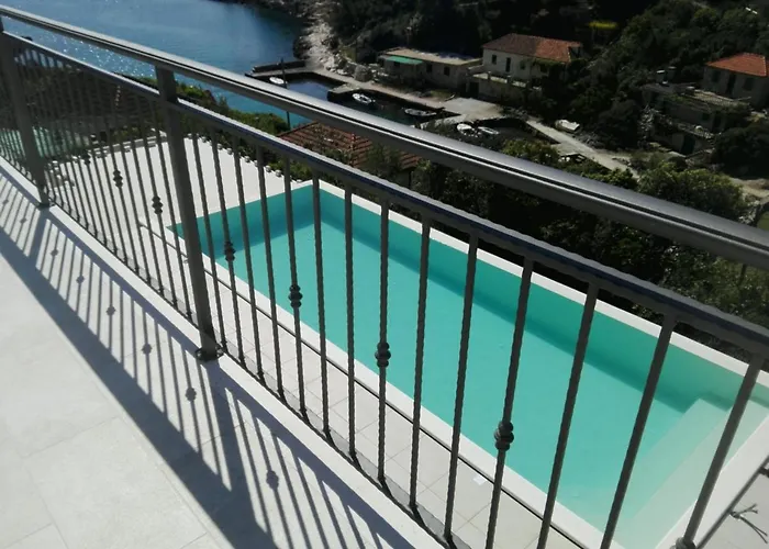 Hvar Lux Apartmán *