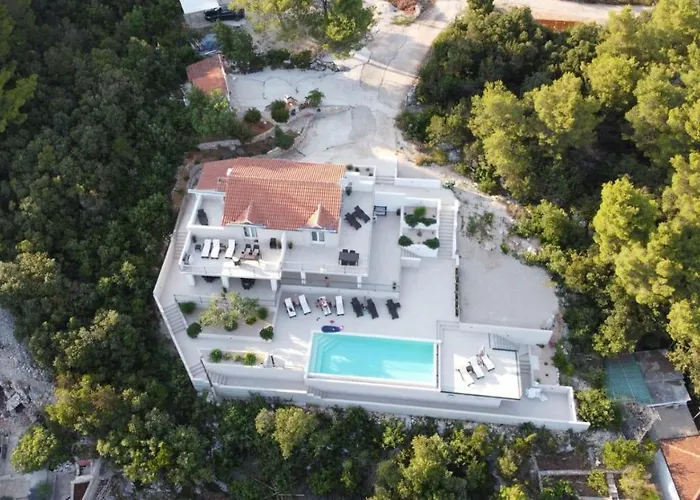 Hvar Lux * Basina