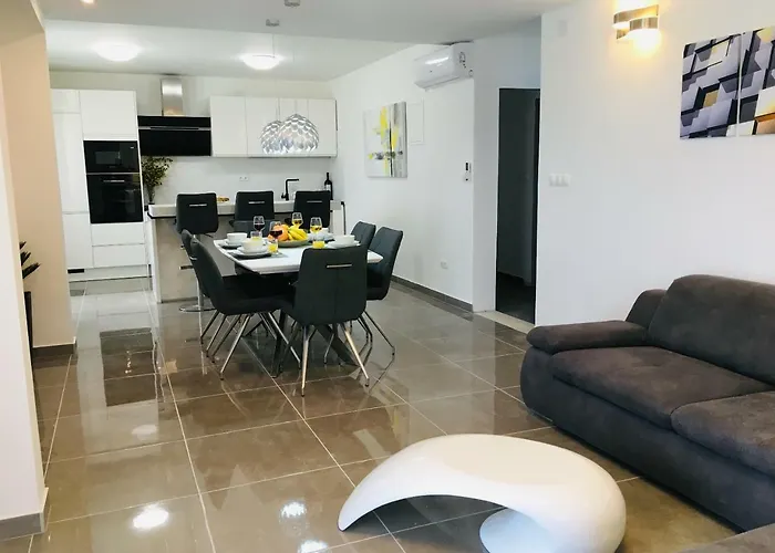 Hvar Lux Apartmán Basina