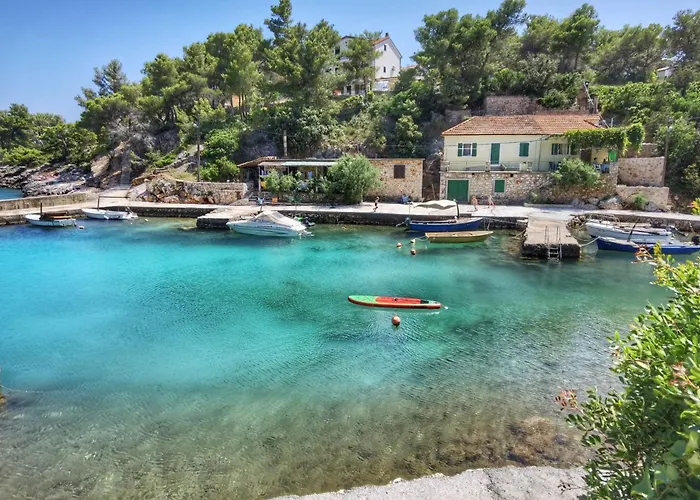 Hvar Lux * Basina